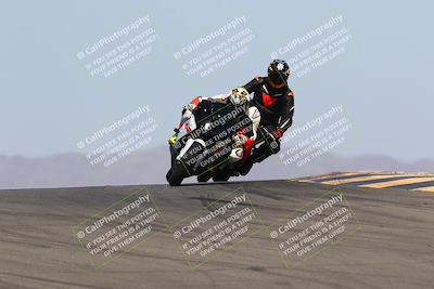 media/Mar-28-2022-Superbike Trackdays (Mon) [[b8603d0f67]]/Open Track Time/Turns 9 and 10/